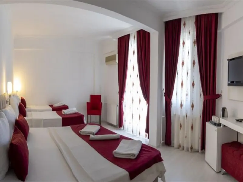 Ayapam Hotel 17