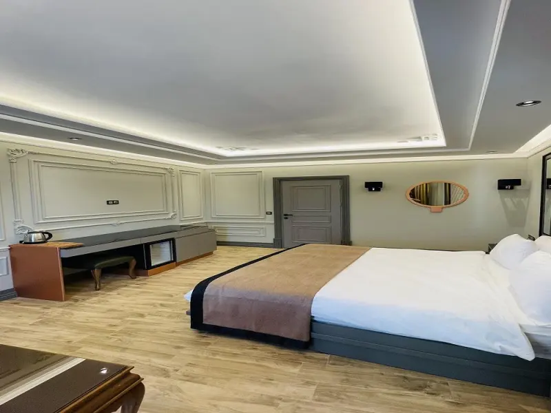 Lala Grand Hotel 13