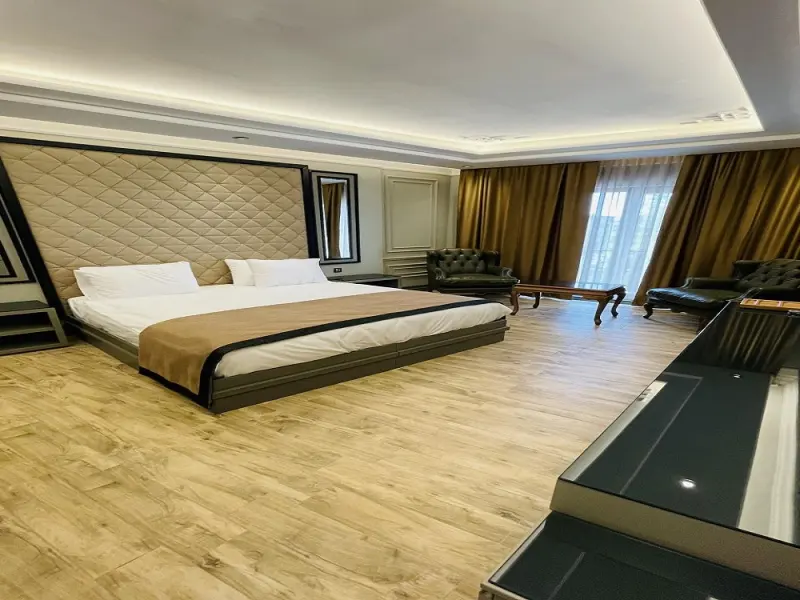 Lala Grand Hotel 6