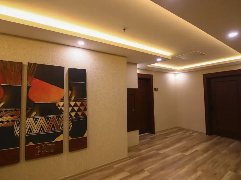 Volley Hotel 5