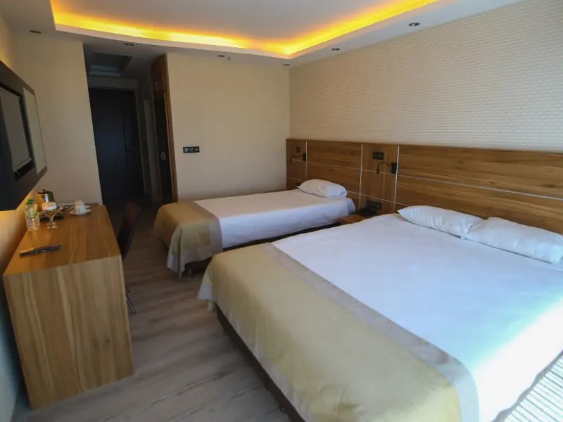 Volley Hotel 6