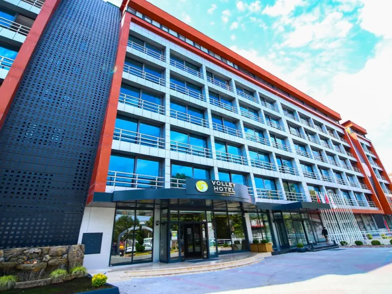 Volley Hotel 7