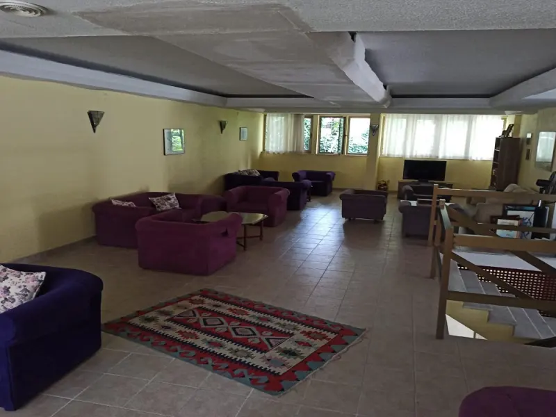 Dias Hotel 6