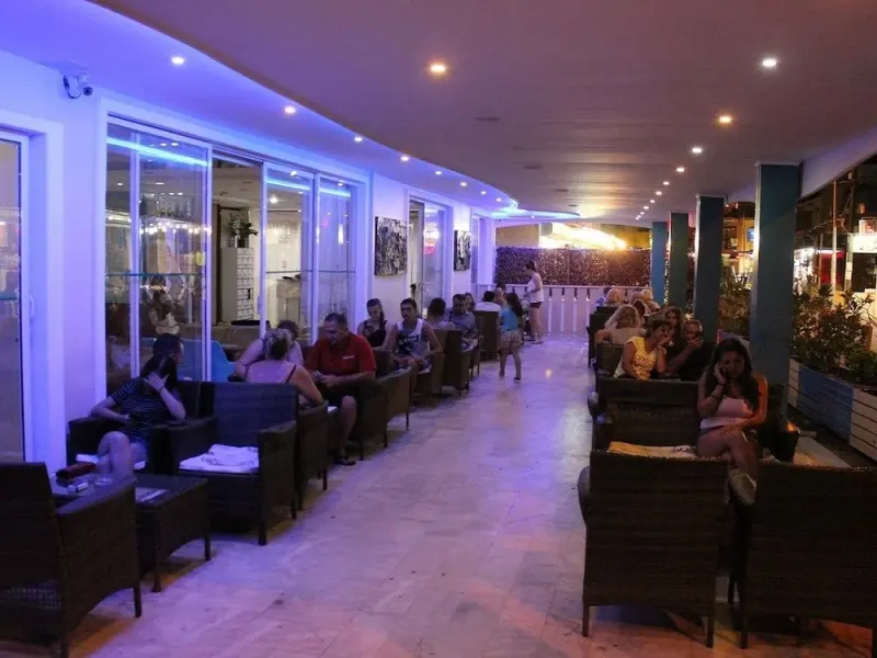 Melike Hotel 4