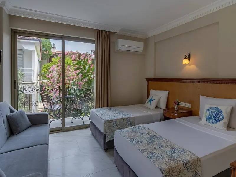 Rosy Suites Hotel 12