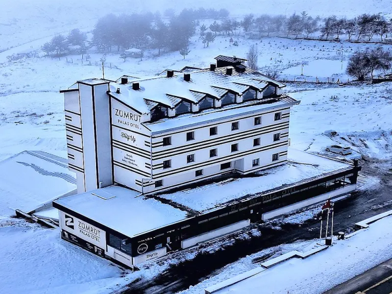 Zümrüt Palas Otel 1