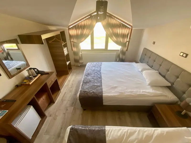 Zümrüt Palas Otel 4