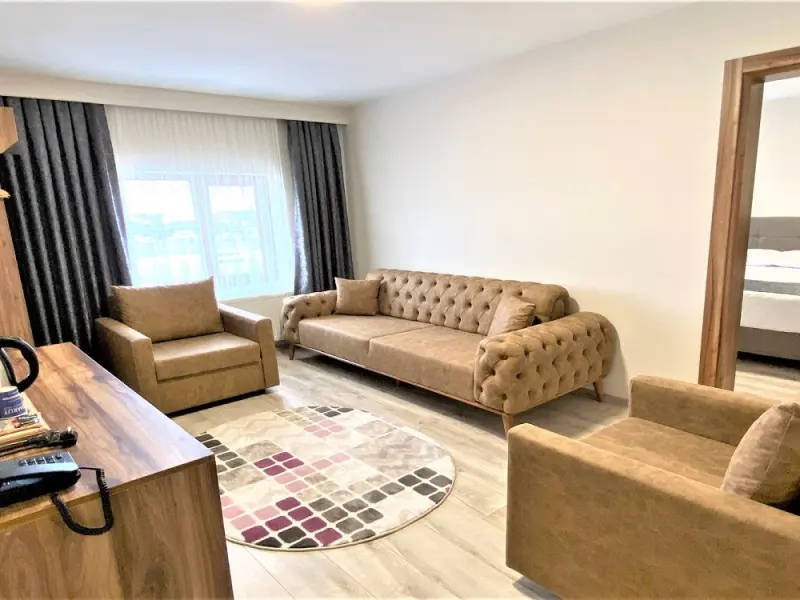 Zümrüt Palas Otel 8