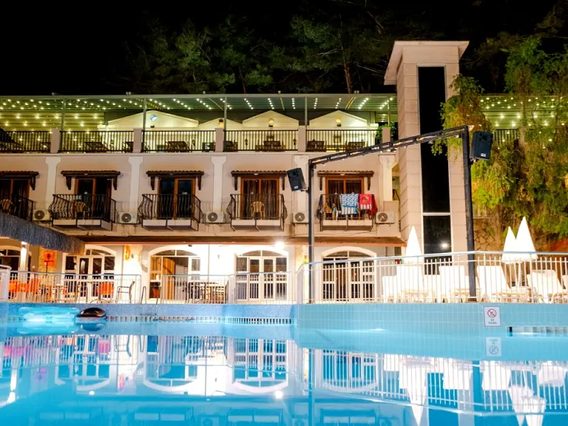 Hotel Pine Valley 16