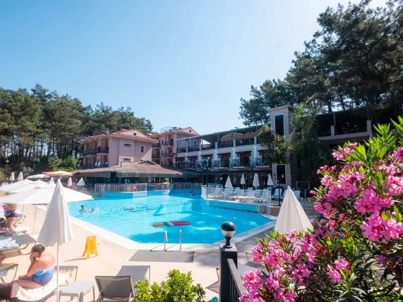 Hotel Pine Valley 8