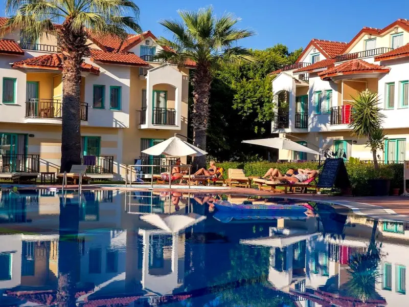 Rebin Beach Hotel 4