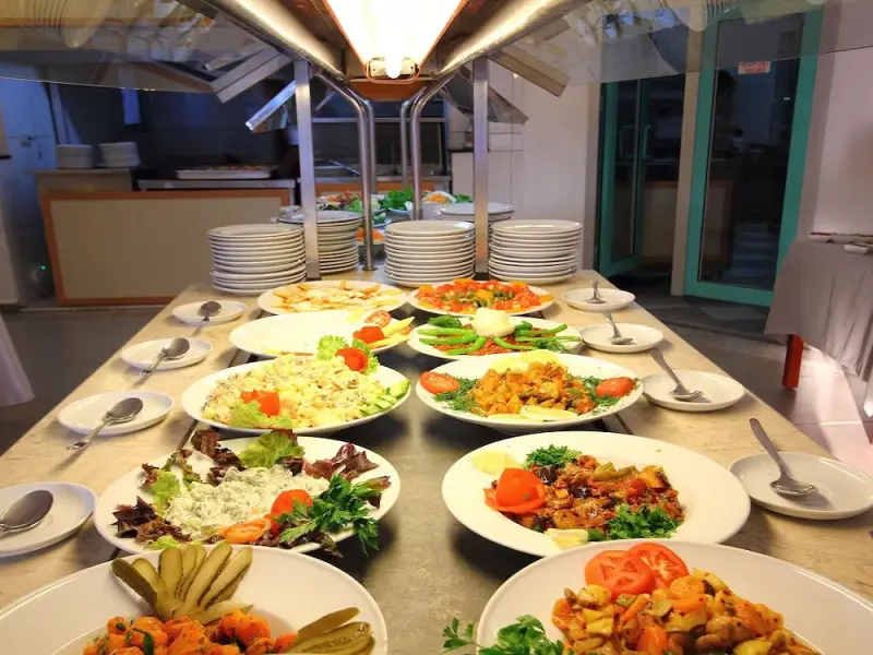 Rebin Beach Hotel 9