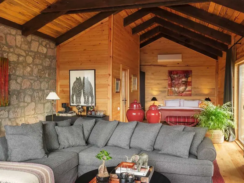 Simurg Inn 12