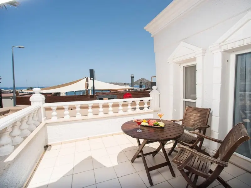 Art Suites Hotel 13