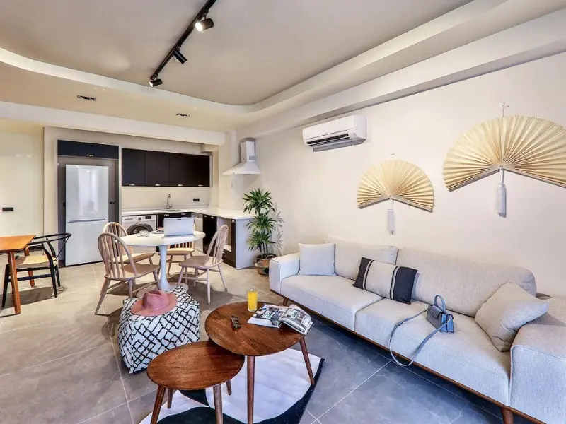 Luff Suites 16