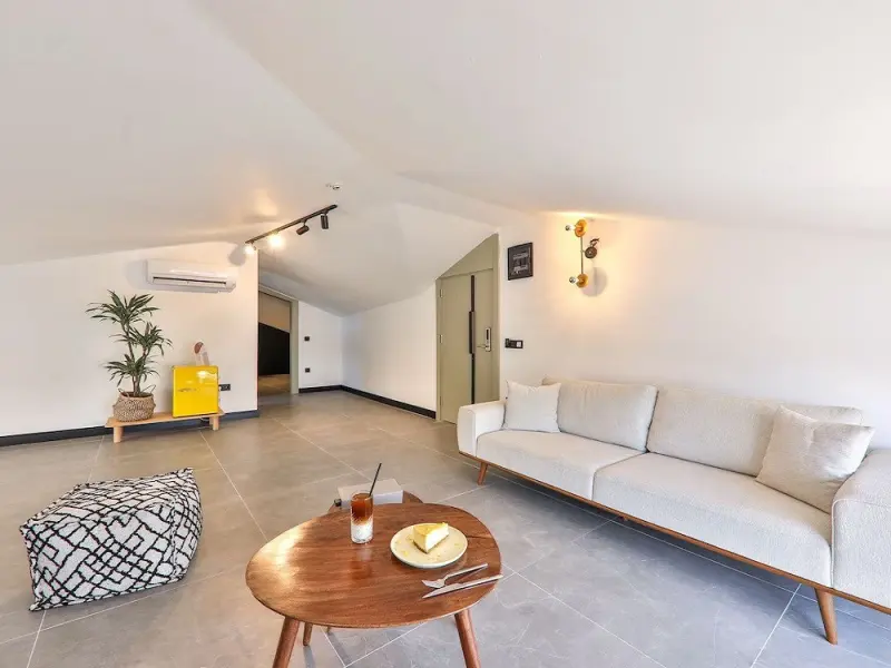 Luff Suites 25