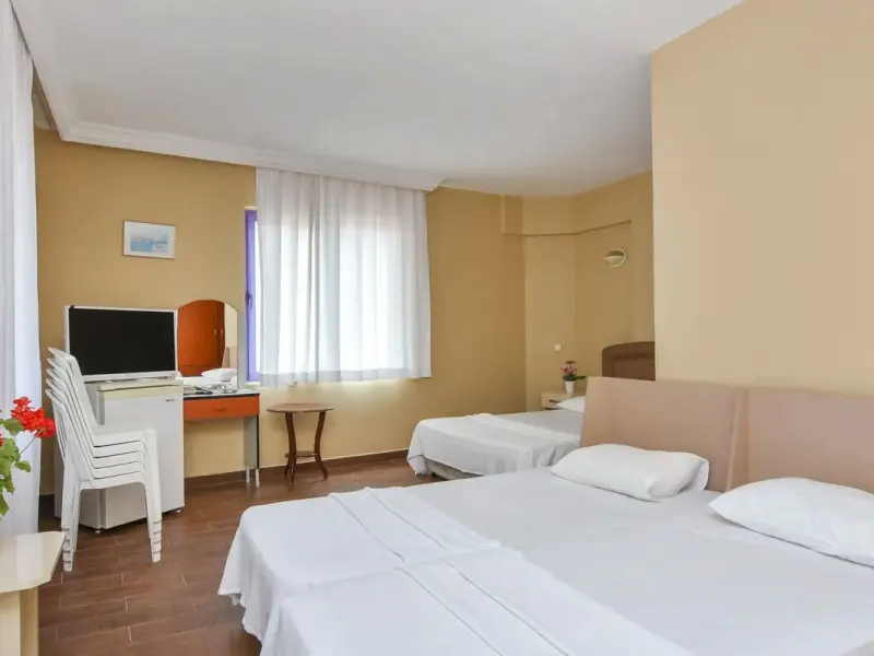 Nil Hotel 2