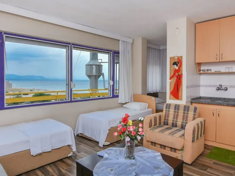 Nil Hotel 9