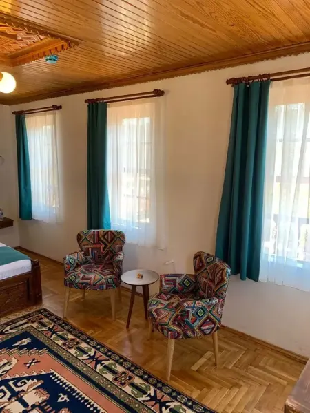 Selanik Pansiyon 25