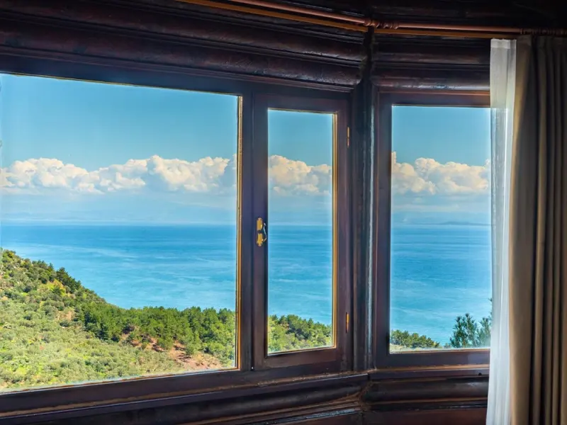 Assos Kartal Yuvasi 18