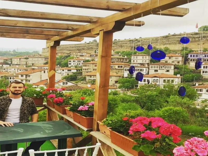 Çeşmeli Konak Hotel Garden 2