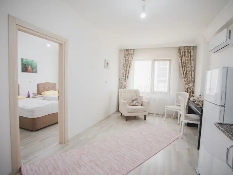 The Queens Suite Hotel 9