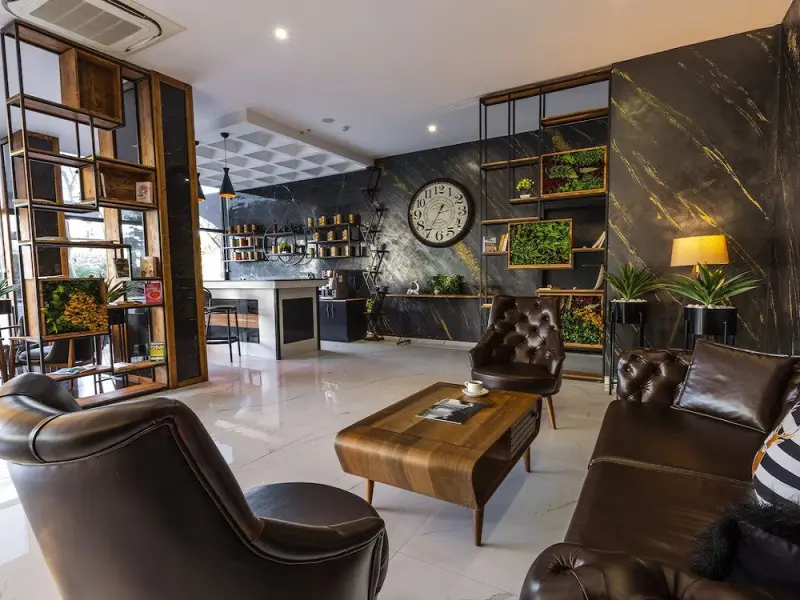 Misal Hotel 12