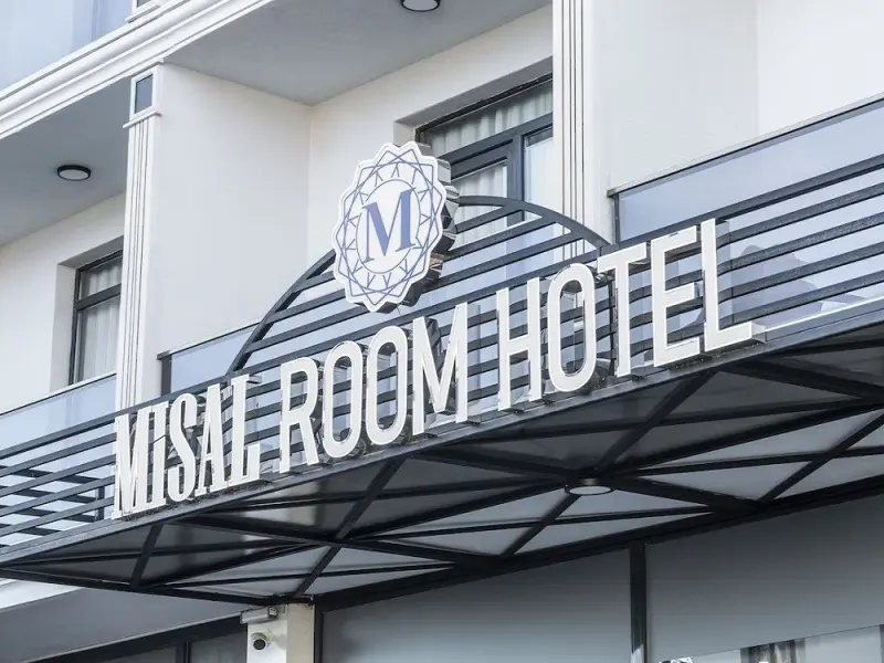 Misal Hotel 13