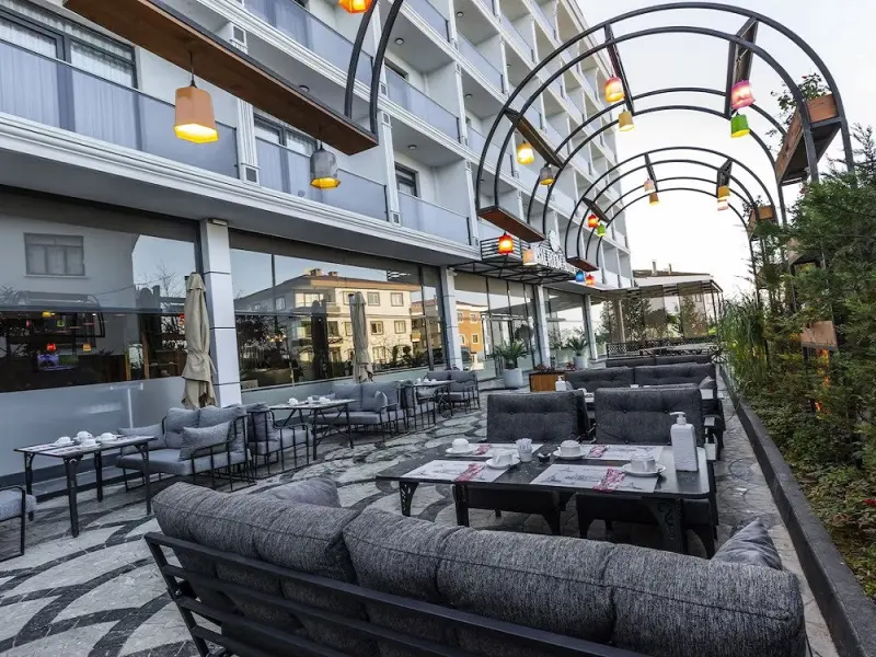 Misal Hotel 7