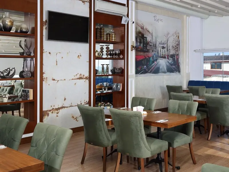 Golden Lake Hotel 16