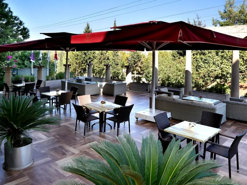 Golden Lake Hotel 4