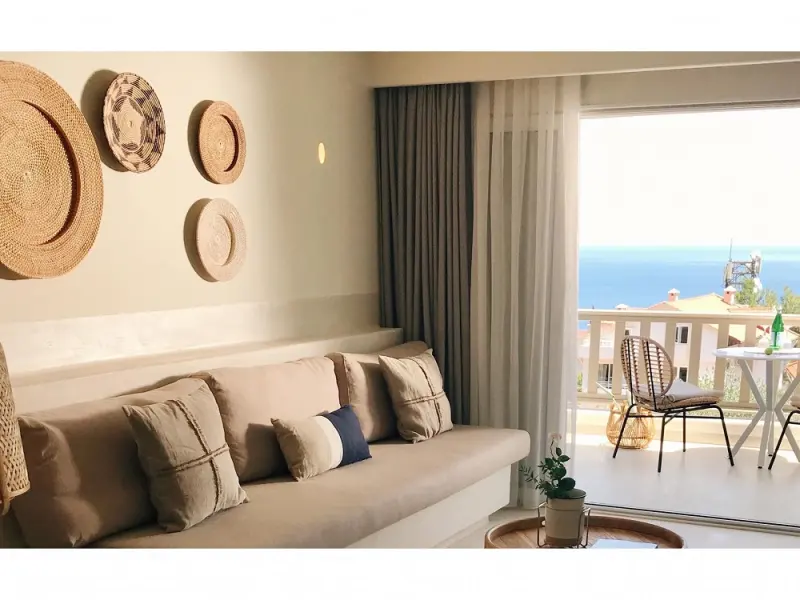 Pilos Suites 11
