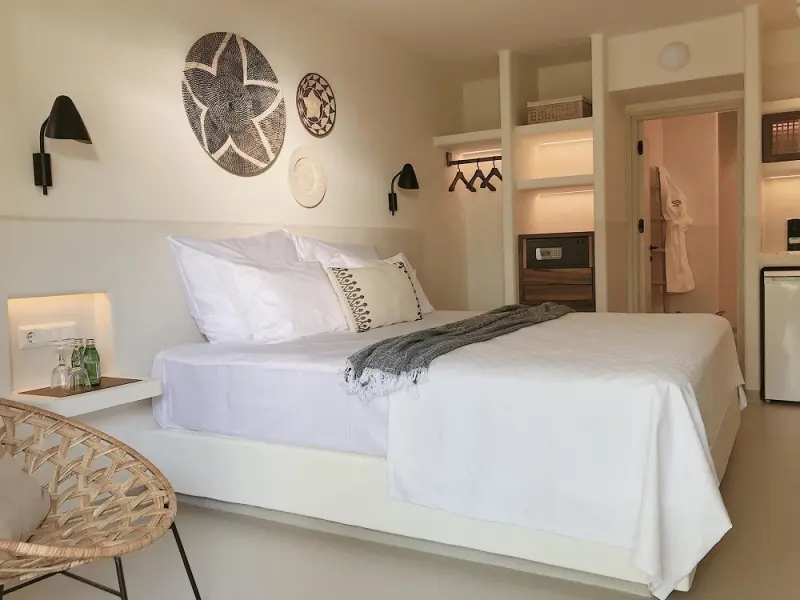 Pilos Suites 9