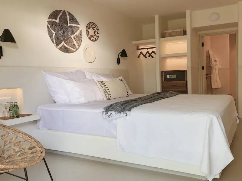 Pilos Suites 10