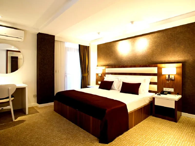 End Glory Hotel 5