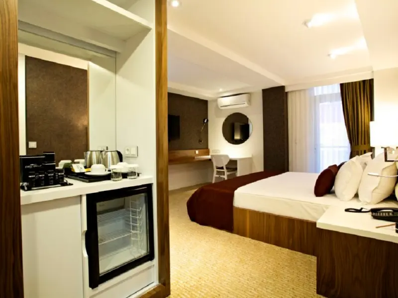 End Glory Hotel 9