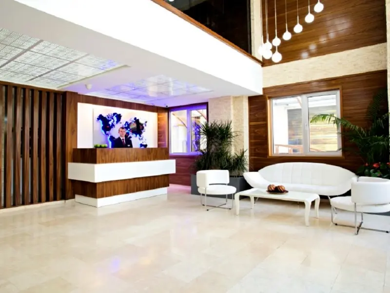 End Glory Hotel 10