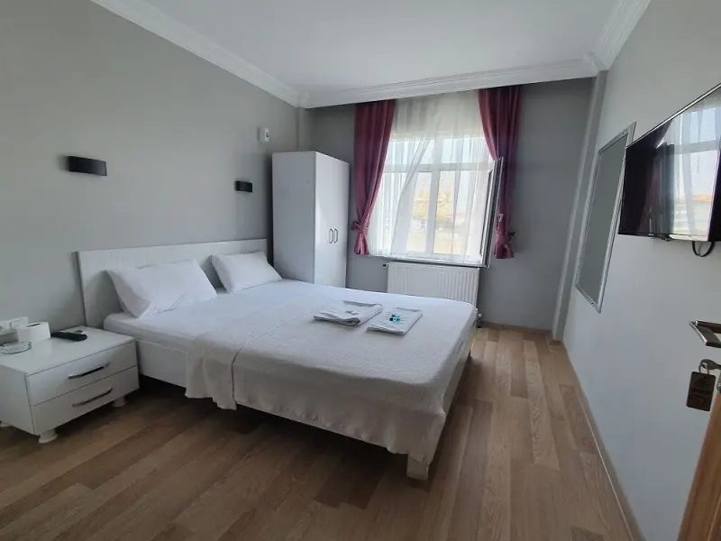 Gold in Hotel 12