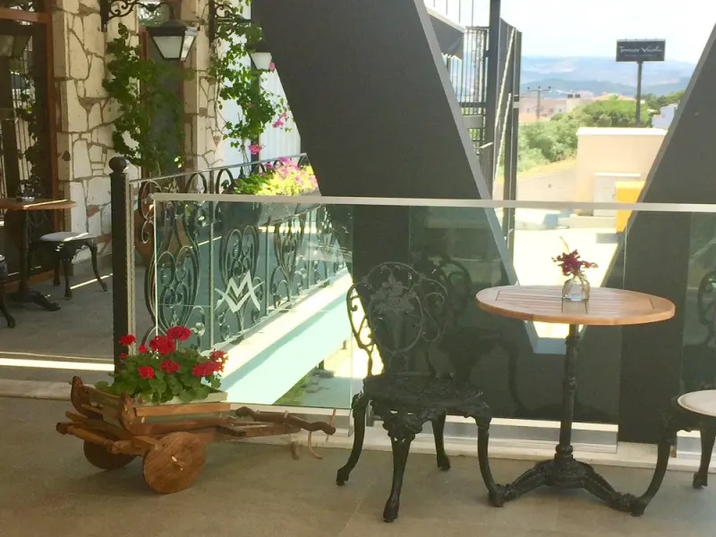 Maison Vourla Hotel 6