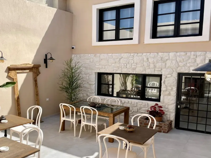 1870's Taş Konak Otel - Sanat Sokağı 5