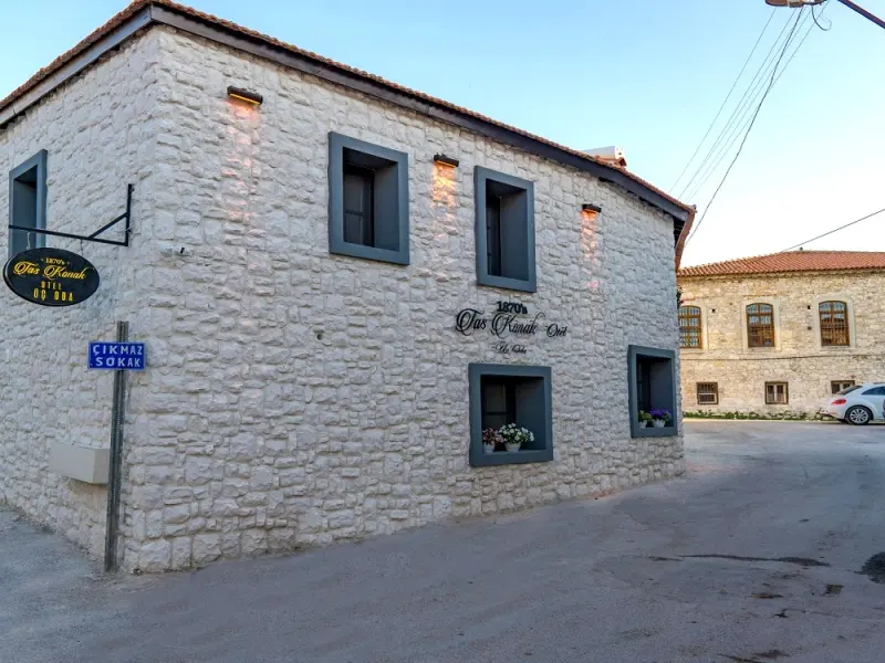 1870's Taş Konak Otel - Üç Oda 2