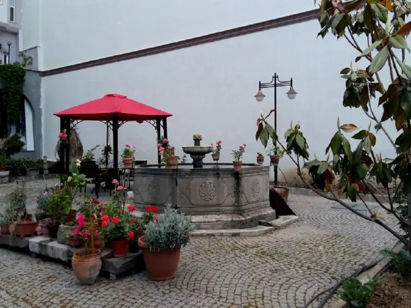 Önder Otel 12