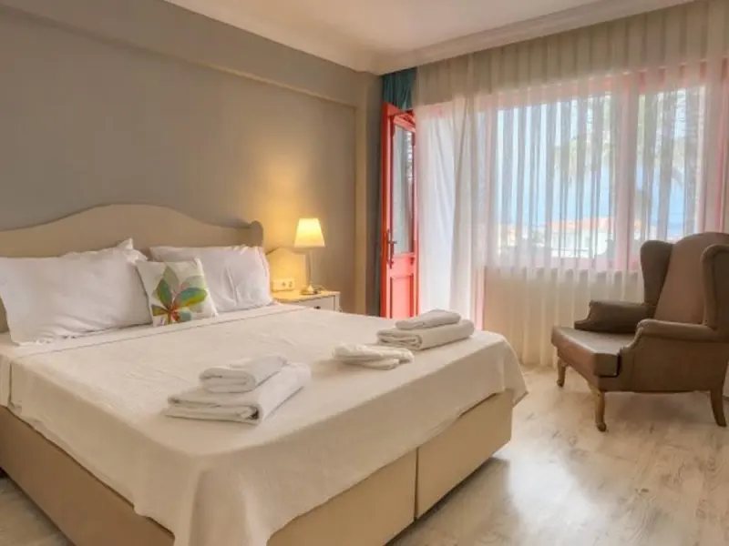 Cunda House Küçük Otel 8