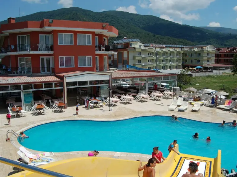 Hotel Benan 2