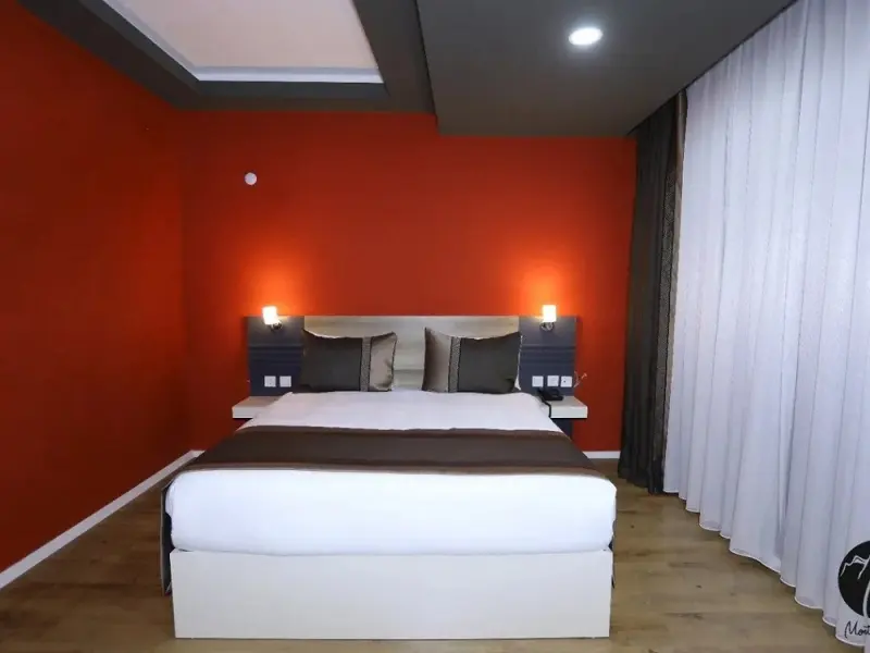 The Montana City Hotel 13