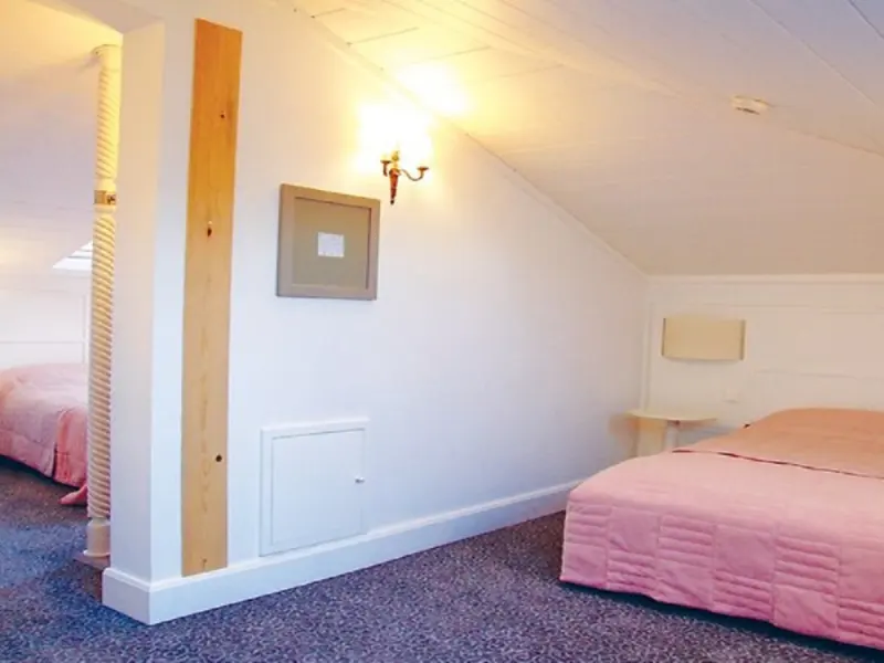 Kar's Otel 5