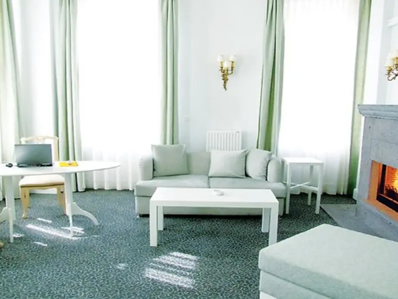 Kar's Otel 7