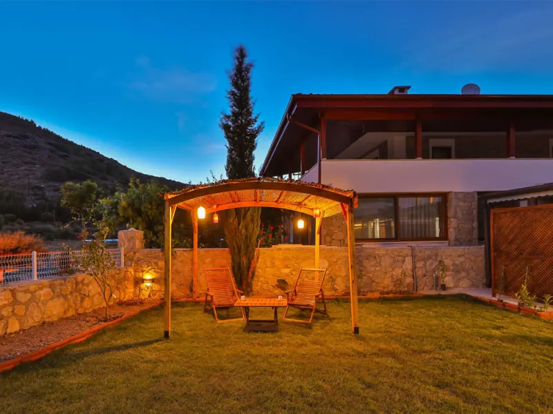 Thomas Suites 1
