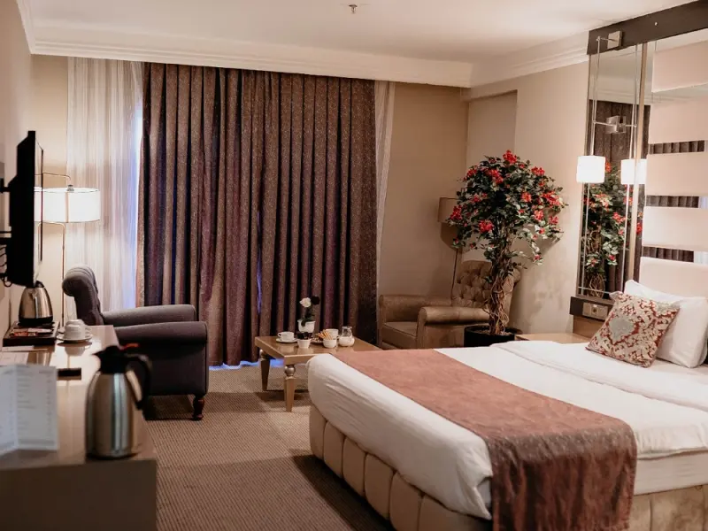 Reform Hotel 4