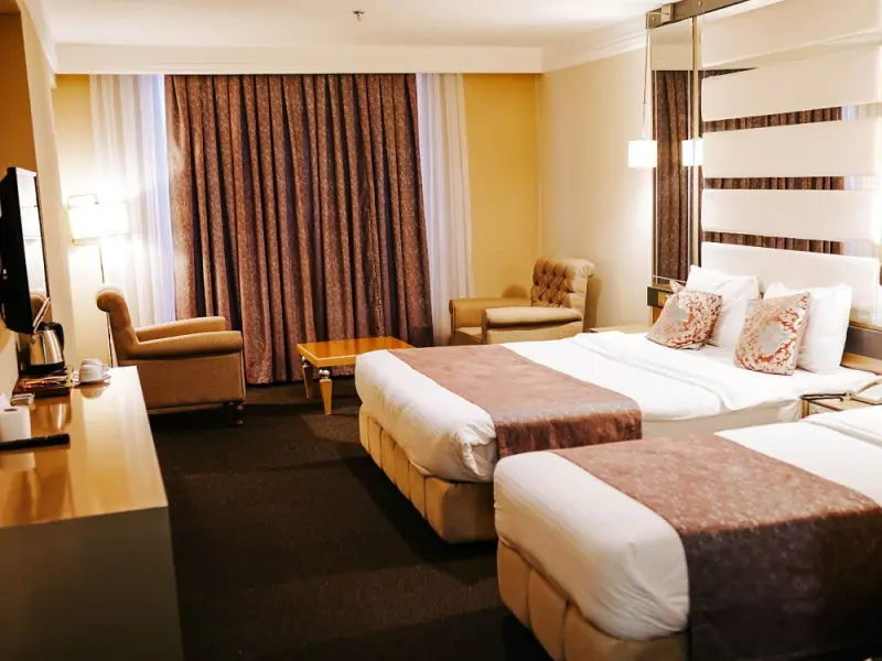 Reform Hotel 5